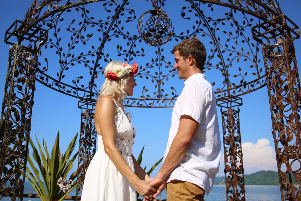 amor-weddings-sayulita-mexico-gazebo-beach-venue